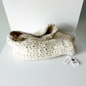 NWT Gap Hand Knit Chunky Cream and Brown Scarf One Size
